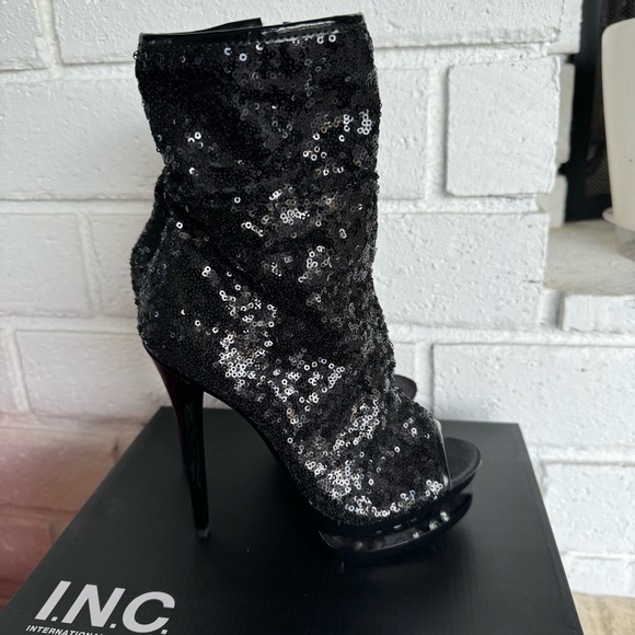 Pleaser *6" HEEL, 1 1/2" PF SEQUINED OPEN TOE ANKLE BOOT, SIDE ZIP, size 6 - Picture 4 of 8